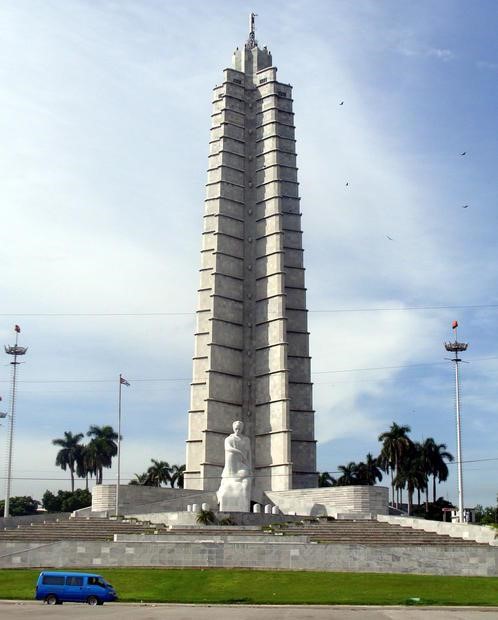 Site seeing in Havana Revolution Square