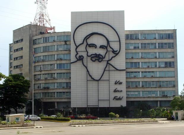 Site seeing in Havana Revolution Square