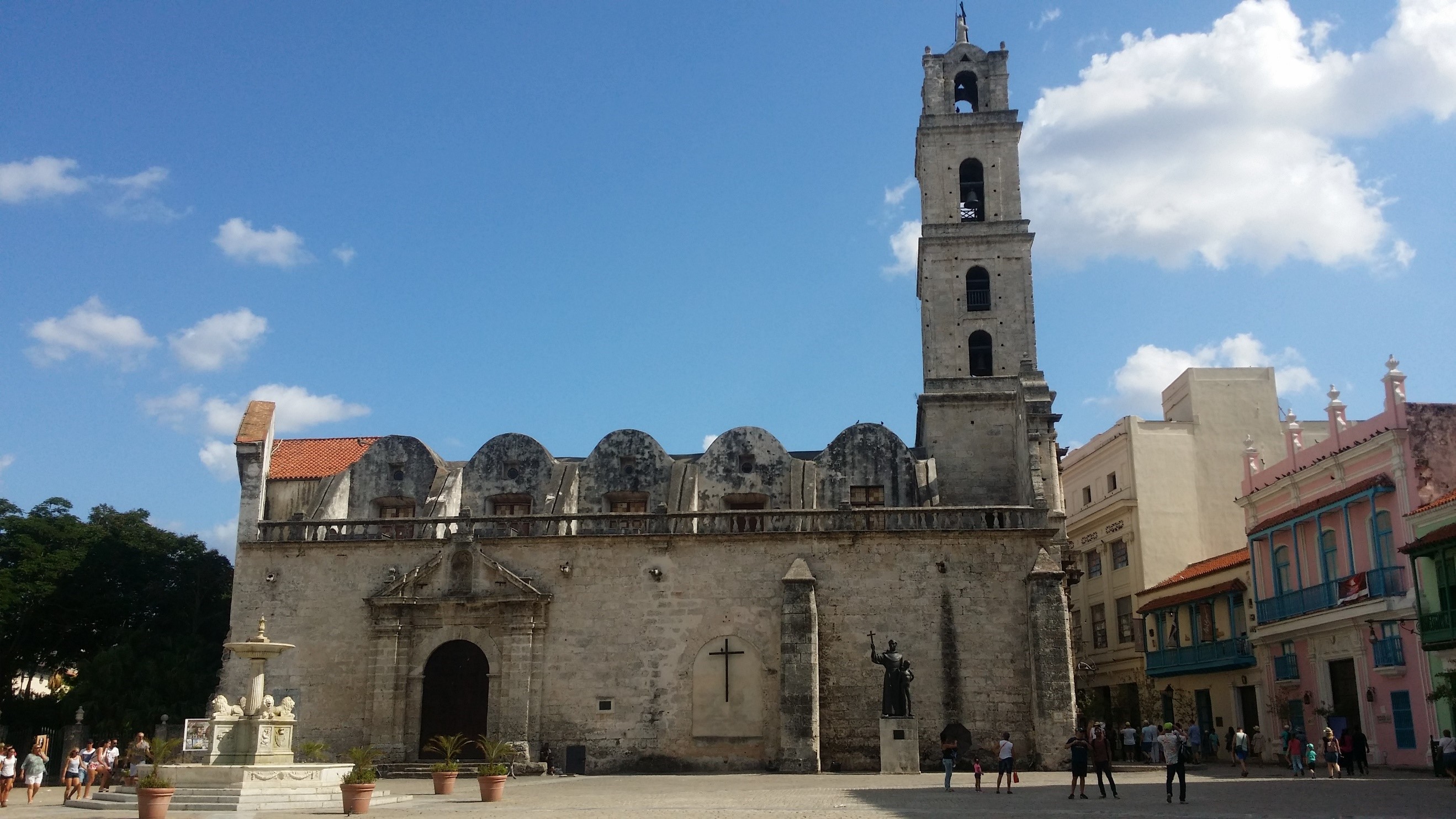 Site seeing in Havana Saint Francis de Asis Square